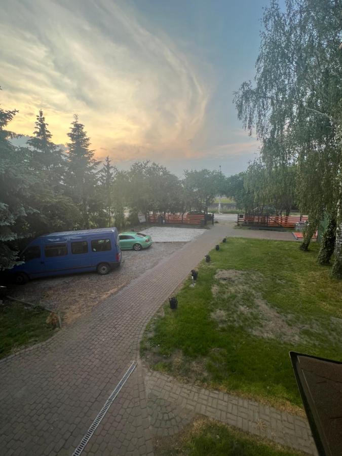 Samodzielny Pokoj W Wygodnym Domu Z Parkingiem Lägenhet Piaseczno  Exteriör bild